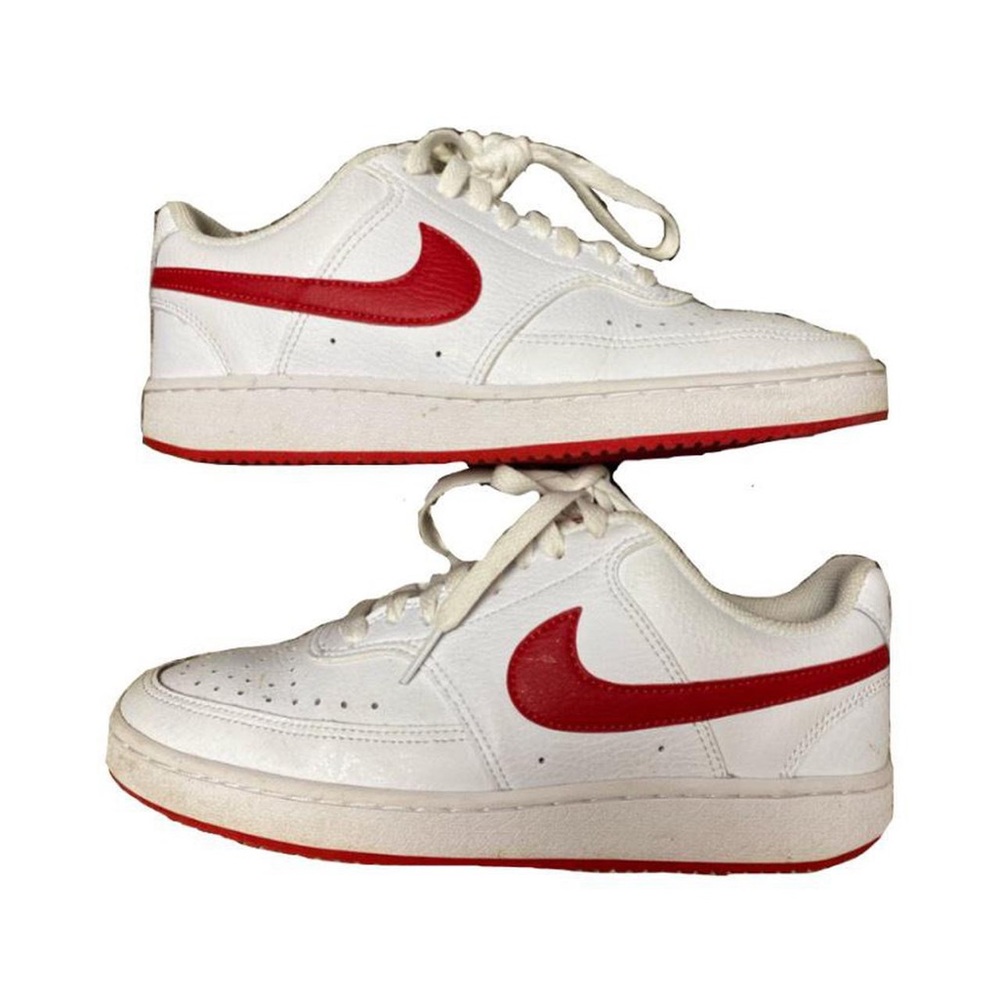 Nike Low Sneakers in Red